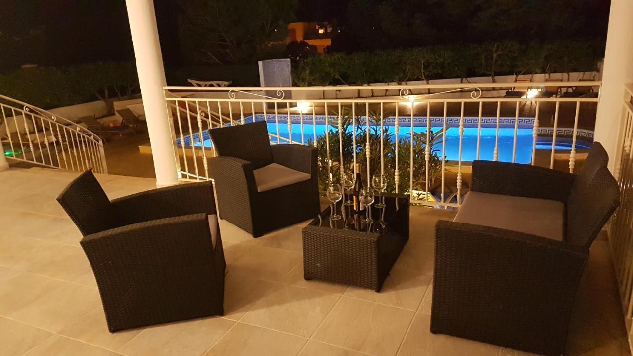 Sunset Villa By Laranjal Rentals Olhos de Agua  Exterior photo